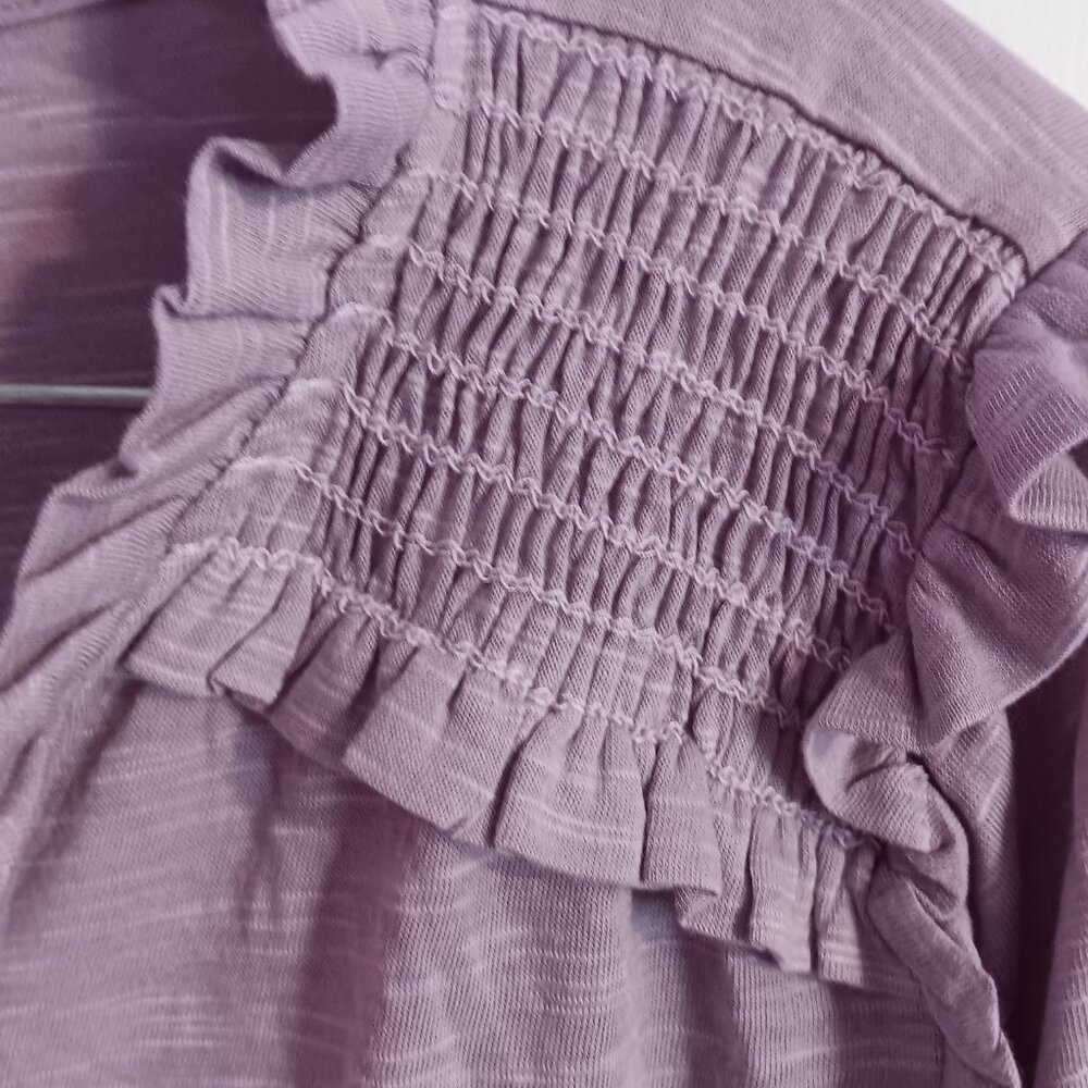 Women's Beacon Apparel Lavender Smocked Ruffle Knit Top Size M - Picture 3 of 7